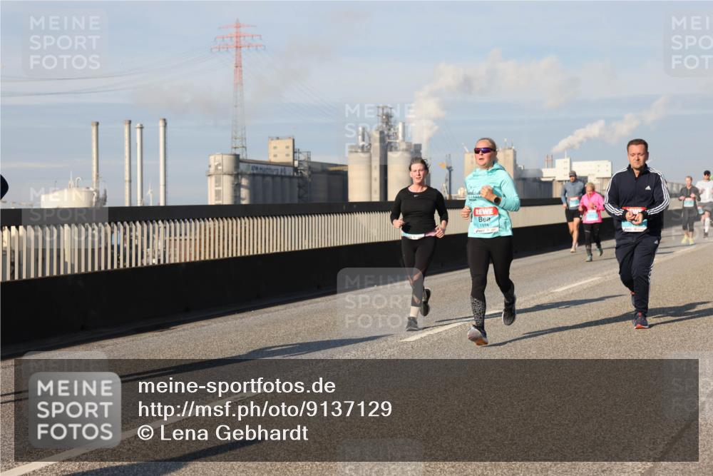 03.10.2025 - Köhlbrandbrückenlauf Lena Gebhardt http://msf.ph/oto/9137129 03.10.2025 09:54:58 Position 2 1514 meine-sportfotos.de