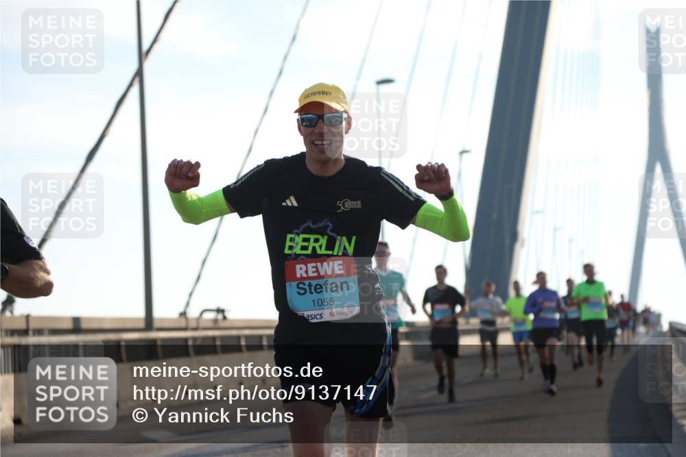 03.10.2025 - Köhlbrandbrückenlauf Yannick Fuchs http://msf.ph/oto/9137147 03.10.2025 08:21:04 Position 2 5, 1055 meine-sportfotos.de