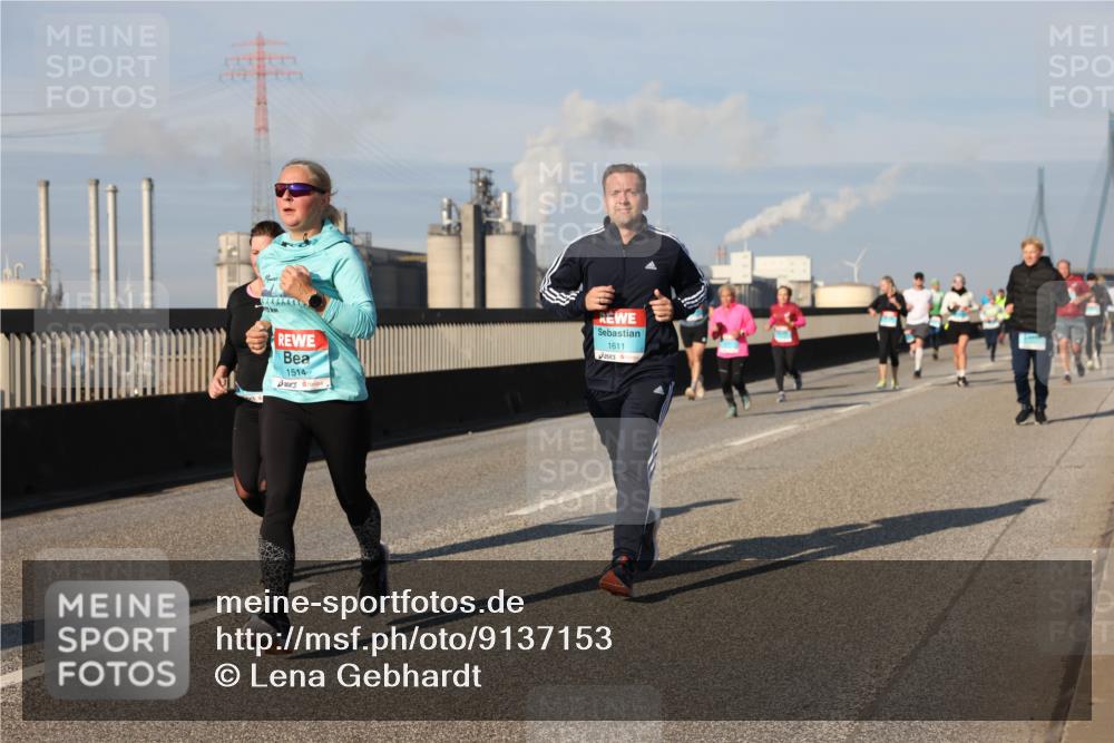 03.10.2025 - Köhlbrandbrückenlauf Lena Gebhardt http://msf.ph/oto/9137153 03.10.2025 09:54:59 Position 2 1514, 1611 meine-sportfotos.de