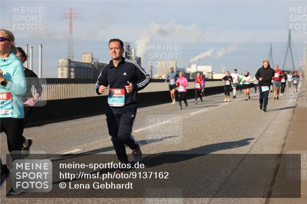 03.10.2025 - Köhlbrandbrückenlauf Lena Gebhardt http://msf.ph/oto/9137162 03.10.2025 09:55:00 Position 2 4, 1611 meine-sportfotos.de