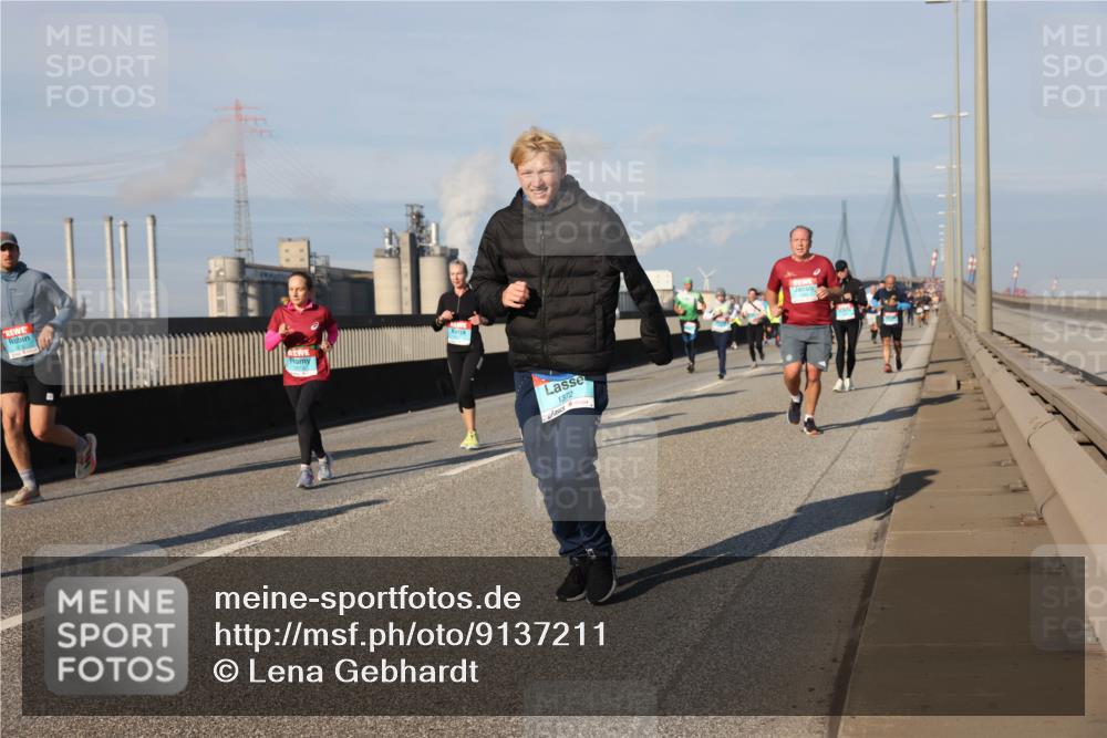 03.10.2025 - Köhlbrandbrückenlauf Lena Gebhardt http://msf.ph/oto/9137211 03.10.2025 09:55:05 Position 2 1372 meine-sportfotos.de