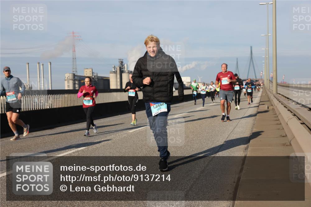 03.10.2025 - Köhlbrandbrückenlauf Lena Gebhardt http://msf.ph/oto/9137214 03.10.2025 09:55:05 Position 2 1372 meine-sportfotos.de
