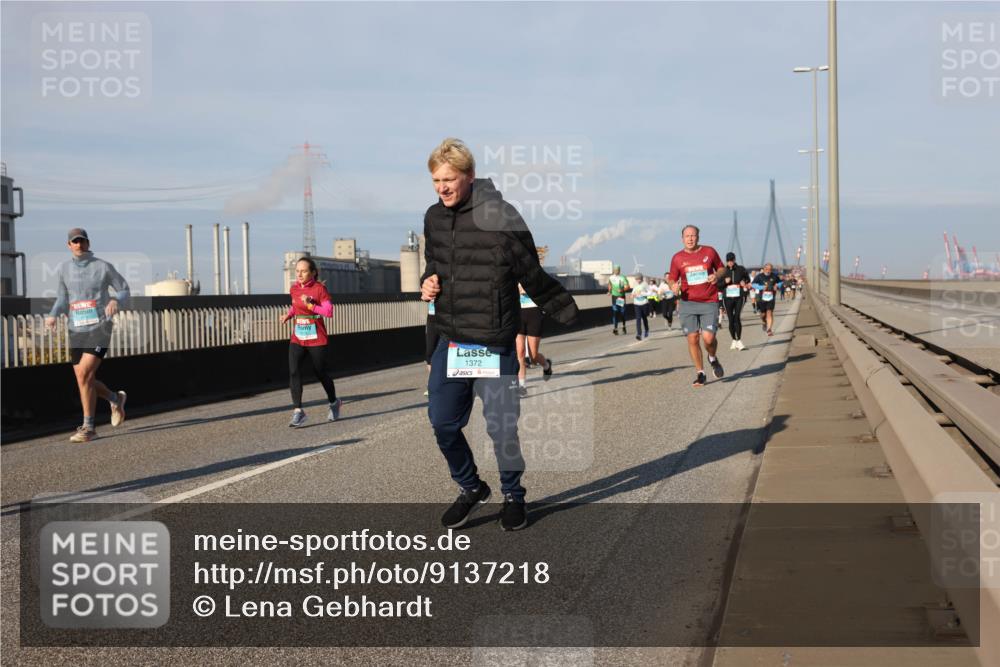 03.10.2025 - Köhlbrandbrückenlauf Lena Gebhardt http://msf.ph/oto/9137218 03.10.2025 09:55:05 Position 2 1372 meine-sportfotos.de
