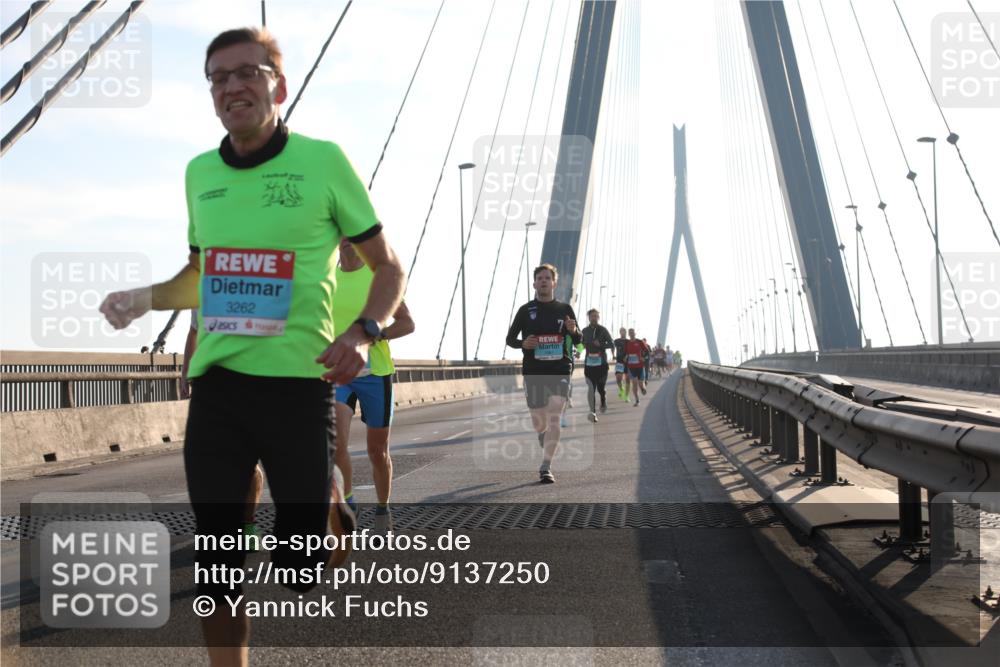 03.10.2025 - Köhlbrandbrückenlauf Yannick Fuchs http://msf.ph/oto/9137250 03.10.2025 08:21:10 Position 2 3262 meine-sportfotos.de