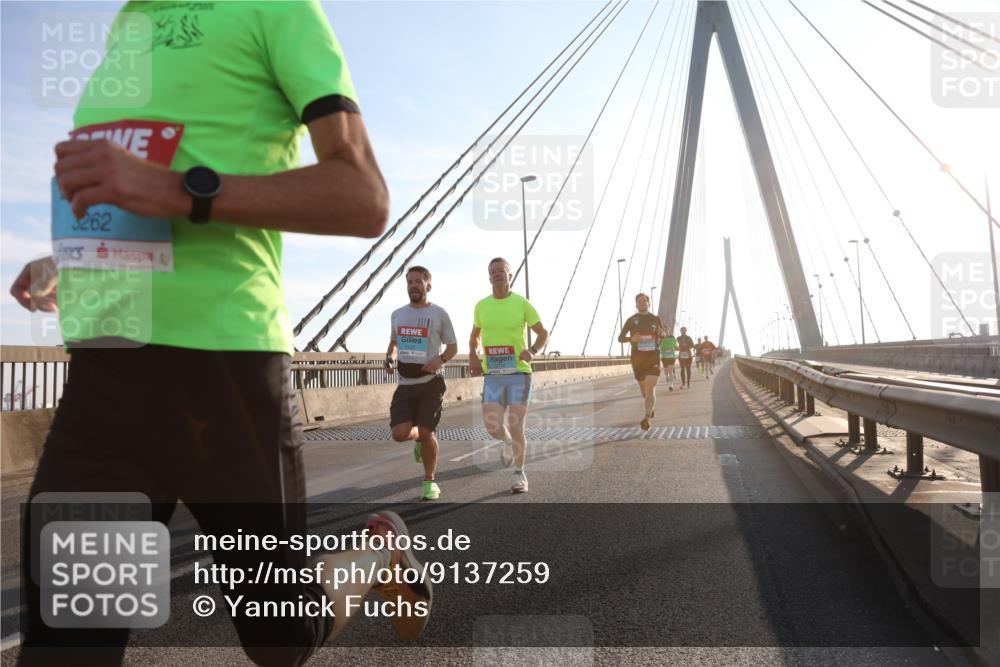 03.10.2025 - Köhlbrandbrückenlauf Yannick Fuchs http://msf.ph/oto/9137259 03.10.2025 08:21:11 Position 2 3262 meine-sportfotos.de