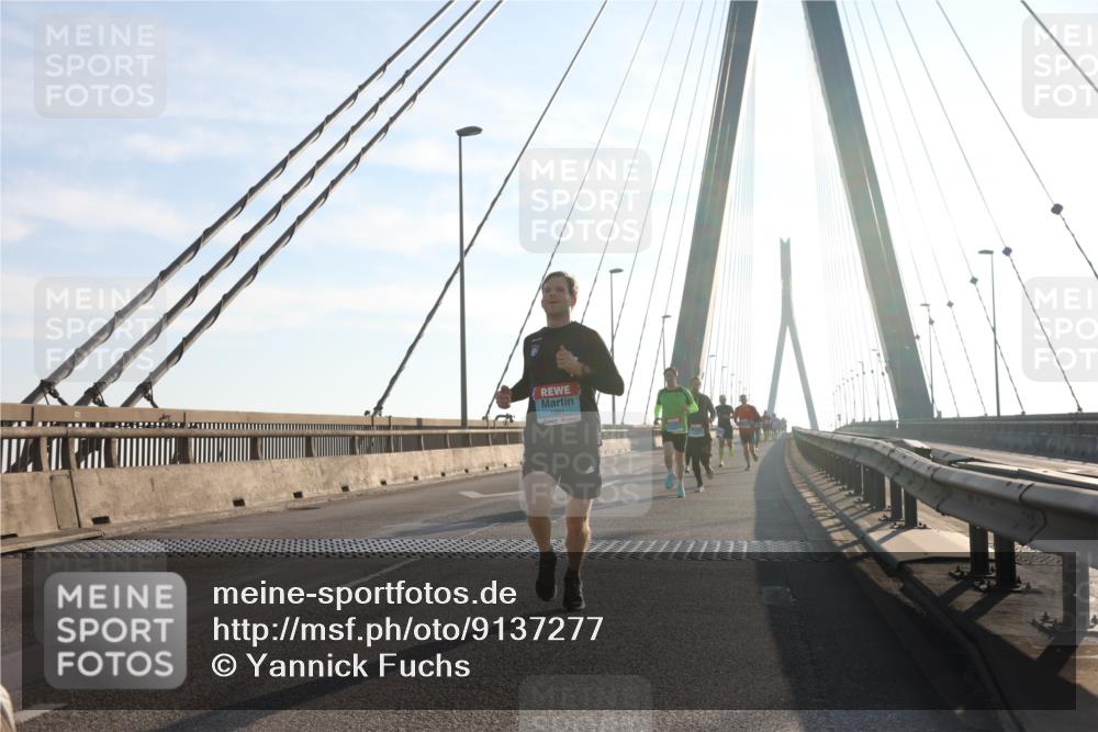 03.10.2025 - Köhlbrandbrückenlauf Yannick Fuchs http://msf.ph/oto/9137277 03.10.2025 08:21:12 Position 2 1061 meine-sportfotos.de