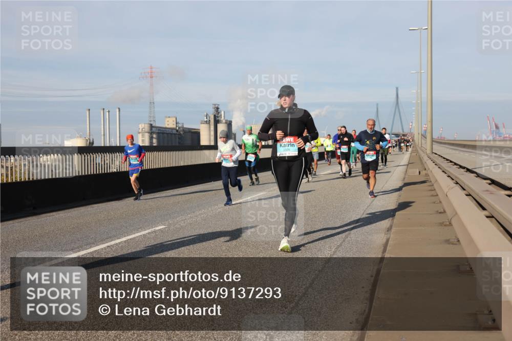 03.10.2025 - Köhlbrandbrückenlauf Lena Gebhardt http://msf.ph/oto/9137293 03.10.2025 09:55:10 Position 2 3326 meine-sportfotos.de