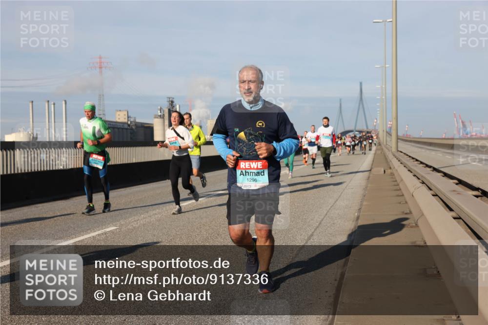 03.10.2025 - Köhlbrandbrückenlauf Lena Gebhardt http://msf.ph/oto/9137336 03.10.2025 09:55:12 Position 2 1296 meine-sportfotos.de