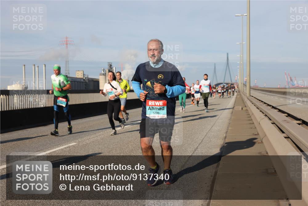 03.10.2025 - Köhlbrandbrückenlauf Lena Gebhardt http://msf.ph/oto/9137340 03.10.2025 09:55:12 Position 2 1296 meine-sportfotos.de