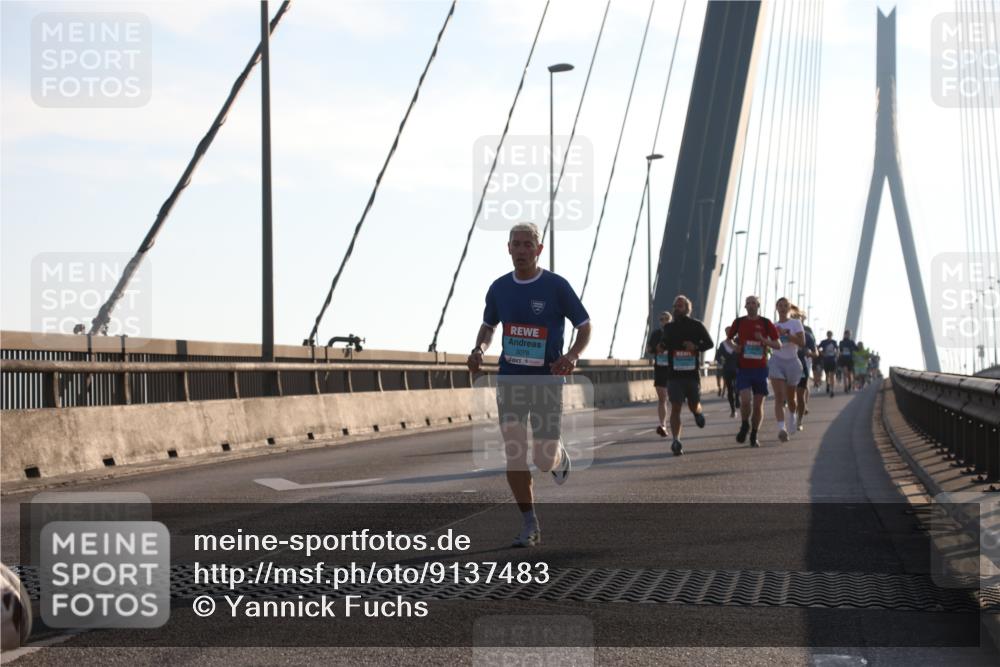 03.10.2025 - Köhlbrandbrückenlauf Yannick Fuchs http://msf.ph/oto/9137483 03.10.2025 08:21:25 Position 2 3078 meine-sportfotos.de