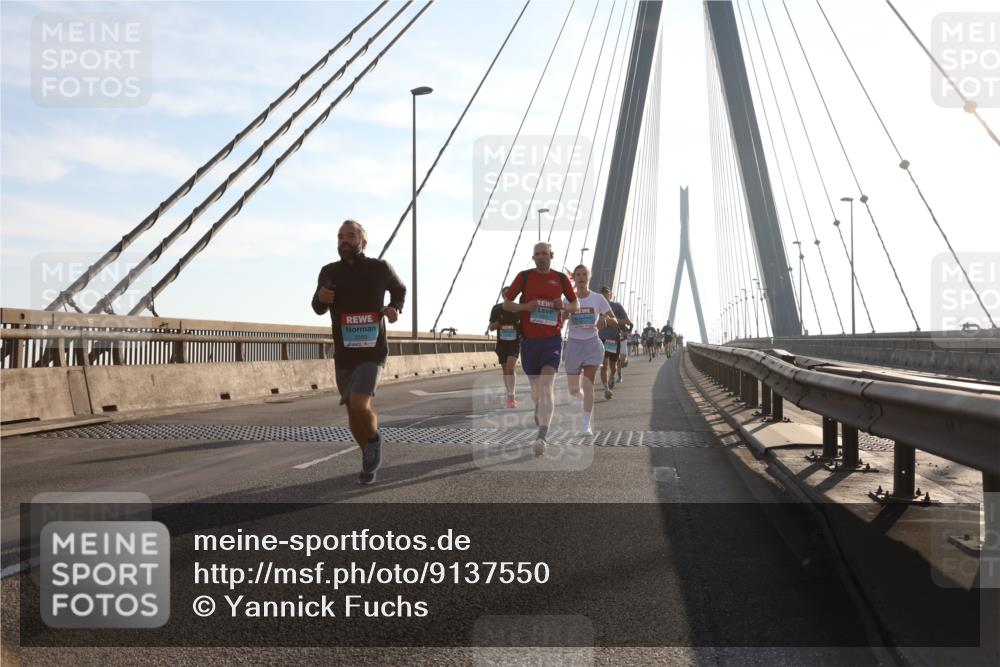 03.10.2025 - Köhlbrandbrückenlauf Yannick Fuchs http://msf.ph/oto/9137550 03.10.2025 08:21:30 Position 2 3193 meine-sportfotos.de