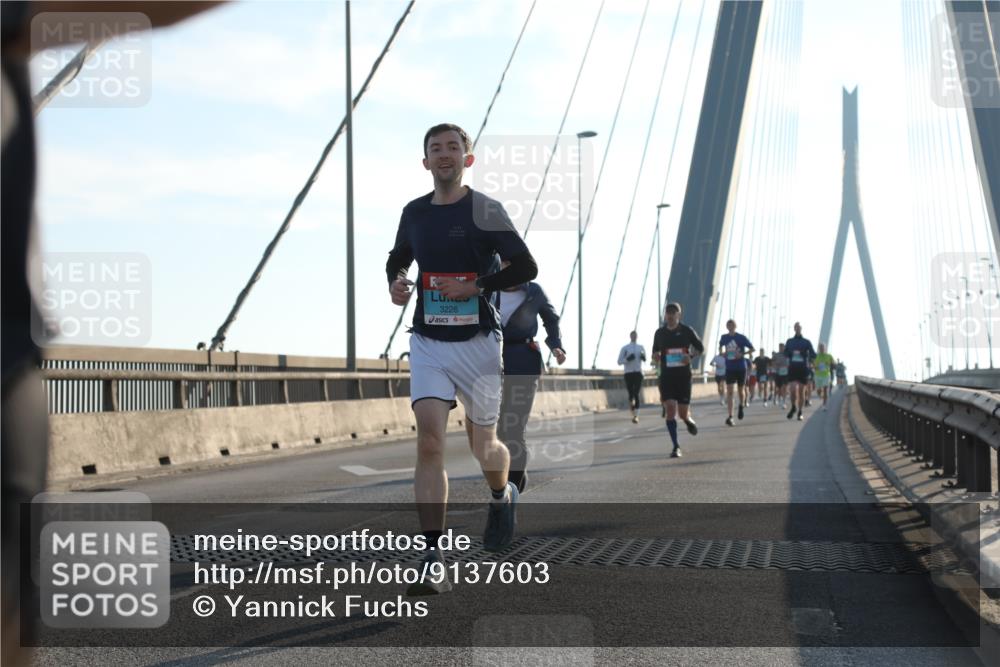 03.10.2025 - Köhlbrandbrückenlauf Yannick Fuchs http://msf.ph/oto/9137603 03.10.2025 08:21:33 Position 2 3226 meine-sportfotos.de