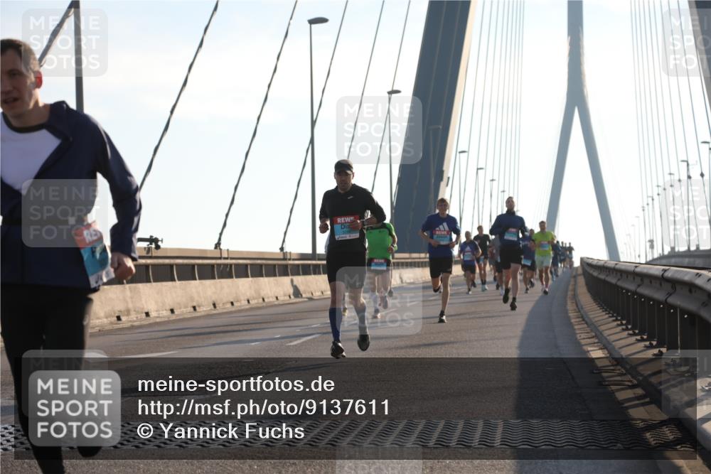 03.10.2025 - Köhlbrandbrückenlauf Yannick Fuchs http://msf.ph/oto/9137611 03.10.2025 08:21:34 Position 2  meine-sportfotos.de