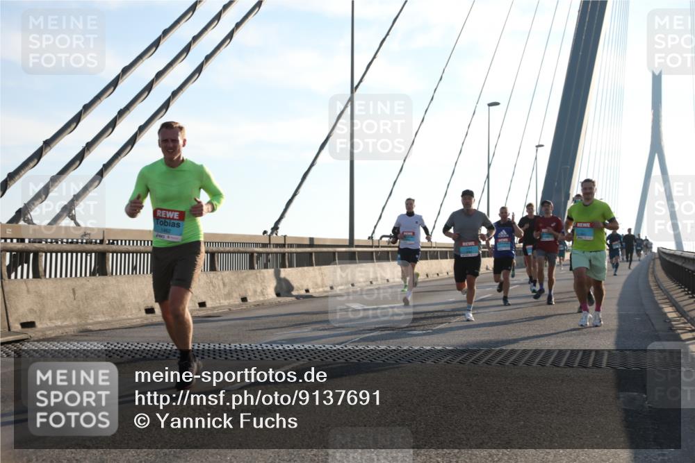 03.10.2025 - Köhlbrandbrückenlauf Yannick Fuchs http://msf.ph/oto/9137691 03.10.2025 08:21:42 Position 2 1462 meine-sportfotos.de