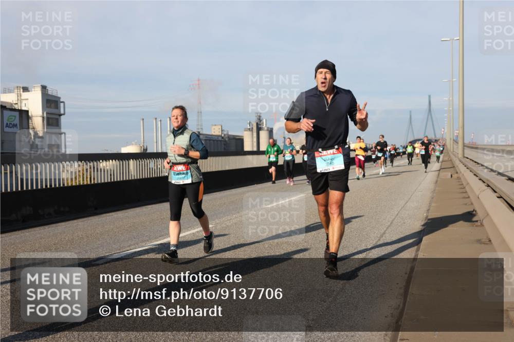 03.10.2025 - Köhlbrandbrückenlauf Lena Gebhardt http://msf.ph/oto/9137706 03.10.2025 09:55:34 Position 2 2687, 3750 meine-sportfotos.de