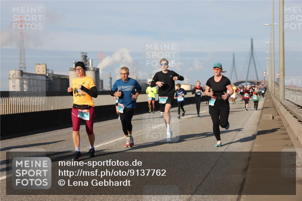03.10.2025 - Köhlbrandbrückenlauf Lena Gebhardt http://msf.ph/oto/9137762 03.10.2025 09:55:37 Position 2 1933 meine-sportfotos.de