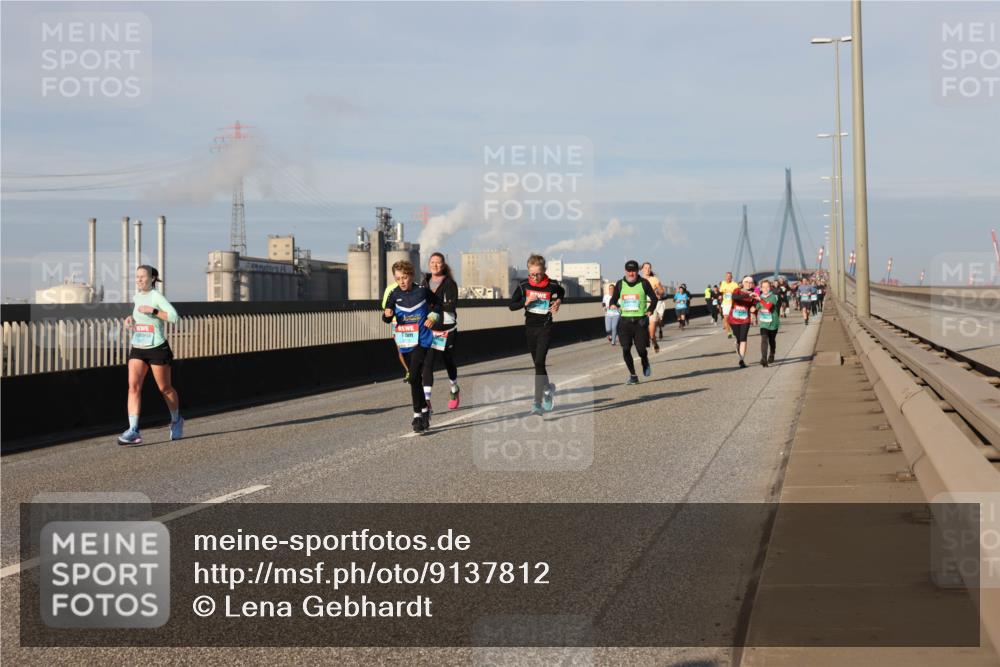 03.10.2025 - Köhlbrandbrückenlauf Lena Gebhardt http://msf.ph/oto/9137812 03.10.2025 09:55:41 Position 2  meine-sportfotos.de
