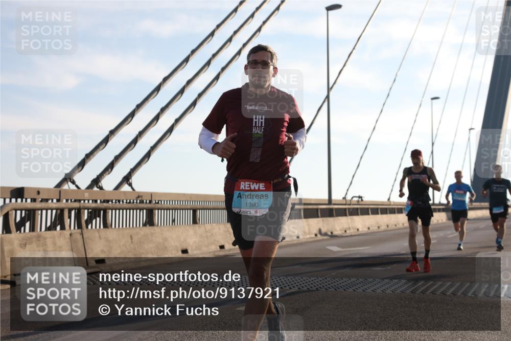 03.10.2025 - Köhlbrandbrückenlauf Yannick Fuchs http://msf.ph/oto/9137921 03.10.2025 08:21:57 Position 2 1090 meine-sportfotos.de