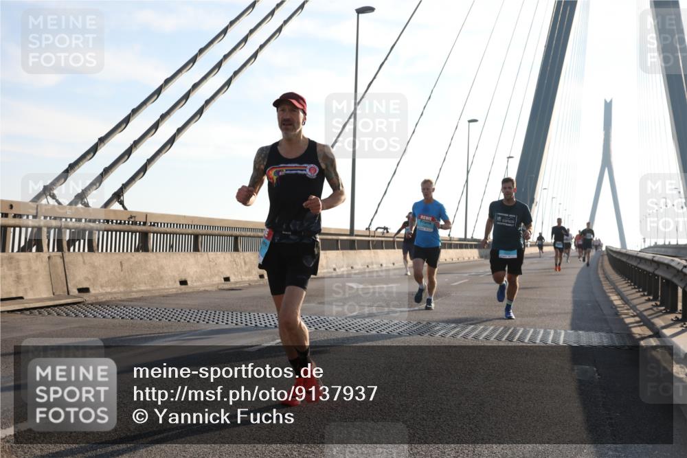 03.10.2025 - Köhlbrandbrückenlauf Yannick Fuchs http://msf.ph/oto/9137937 03.10.2025 08:21:58 Position 2  meine-sportfotos.de