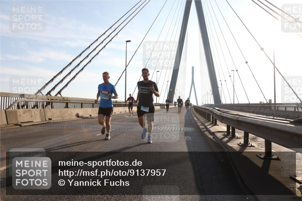 03.10.2025 - Köhlbrandbrückenlauf Yannick Fuchs http://msf.ph/oto/9137957 03.10.2025 08:22:00 Position 2 2014 meine-sportfotos.de