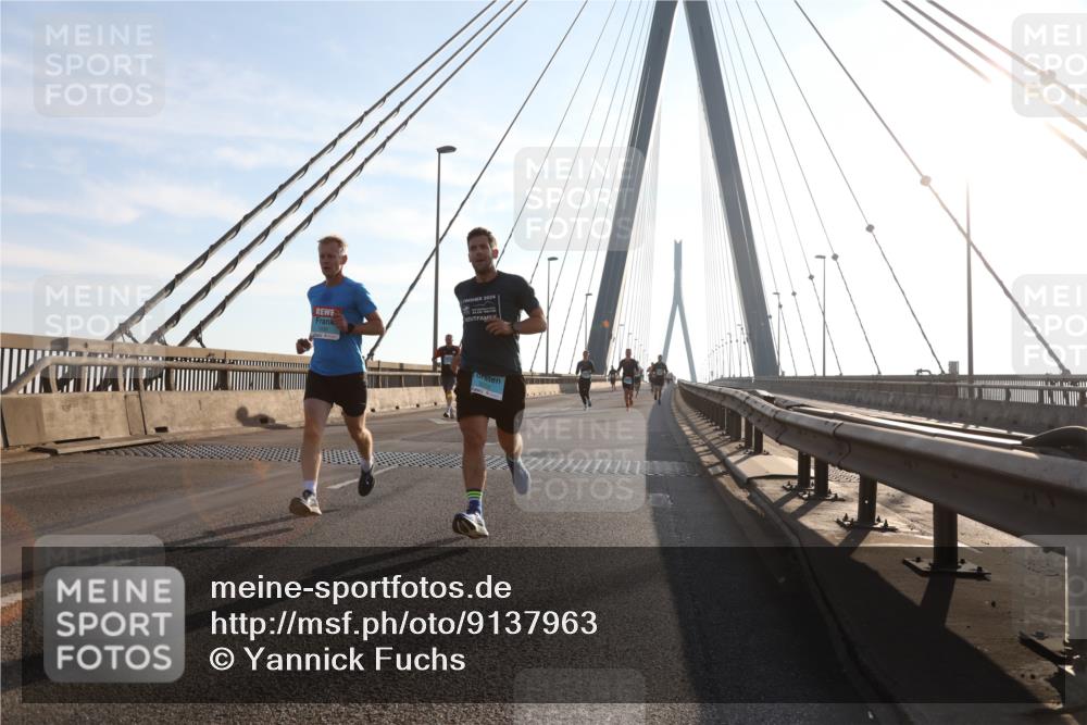 03.10.2025 - Köhlbrandbrückenlauf Yannick Fuchs http://msf.ph/oto/9137963 03.10.2025 08:22:00 Position 2 2024 meine-sportfotos.de