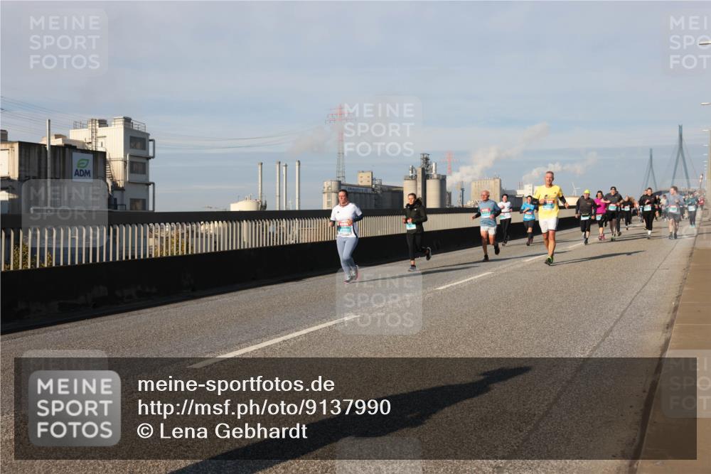 03.10.2025 - Köhlbrandbrückenlauf Lena Gebhardt http://msf.ph/oto/9137990 03.10.2025 09:55:48 Position 2  meine-sportfotos.de