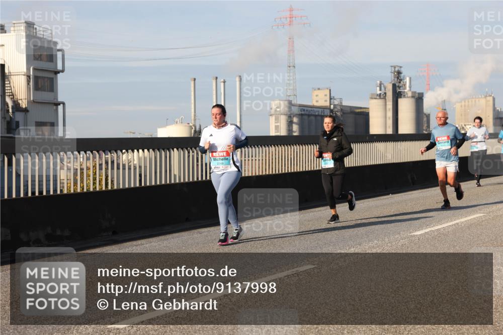 03.10.2025 - Köhlbrandbrückenlauf Lena Gebhardt http://msf.ph/oto/9137998 03.10.2025 09:55:49 Position 2 2749 meine-sportfotos.de