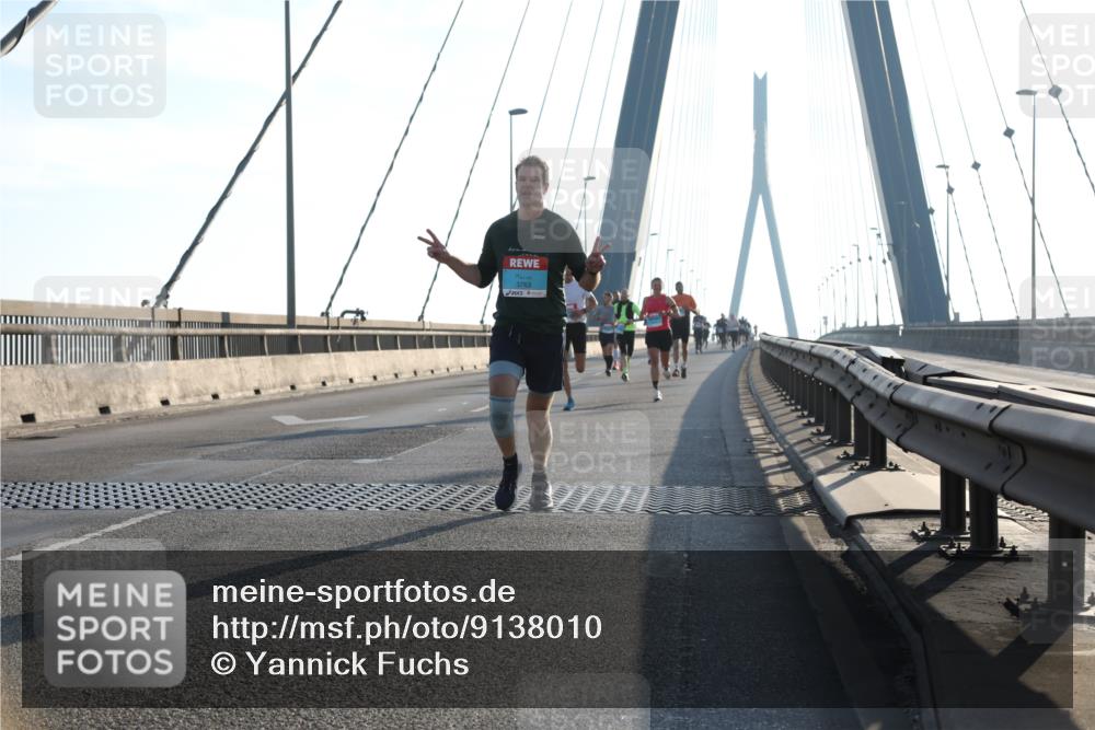 03.10.2025 - Köhlbrandbrückenlauf Yannick Fuchs http://msf.ph/oto/9138010 03.10.2025 08:22:05 Position 2 3763 meine-sportfotos.de