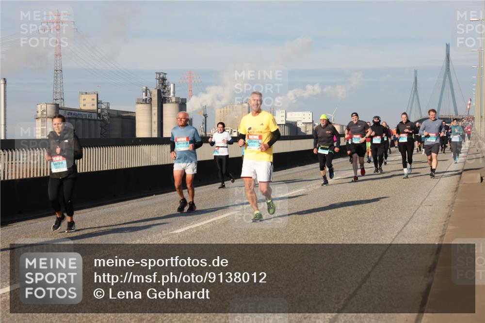 03.10.2025 - Köhlbrandbrückenlauf Lena Gebhardt http://msf.ph/oto/9138012 03.10.2025 09:55:49 Position 2  meine-sportfotos.de