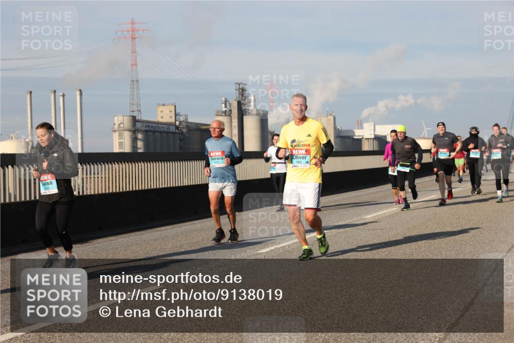 03.10.2025 - Köhlbrandbrückenlauf Lena Gebhardt http://msf.ph/oto/9138019 03.10.2025 09:55:50 Position 2 2122, 1922 meine-sportfotos.de