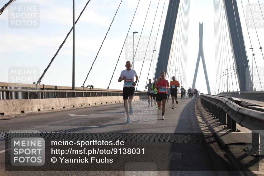 03.10.2025 - Köhlbrandbrückenlauf Yannick Fuchs http://msf.ph/oto/9138031 03.10.2025 08:22:07 Position 2  meine-sportfotos.de