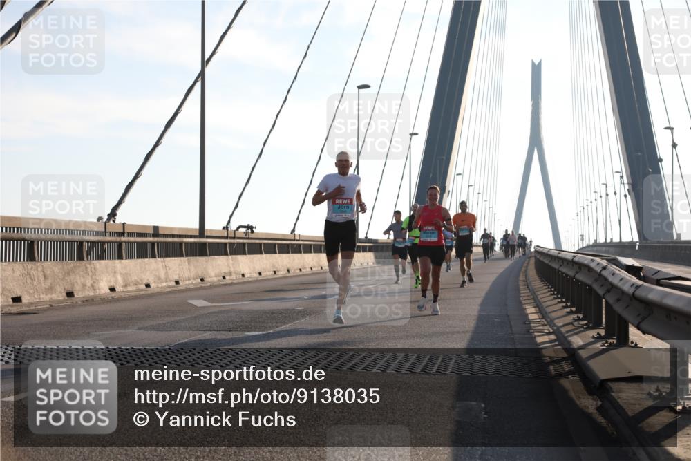03.10.2025 - Köhlbrandbrückenlauf Yannick Fuchs http://msf.ph/oto/9138035 03.10.2025 08:22:07 Position 2  meine-sportfotos.de