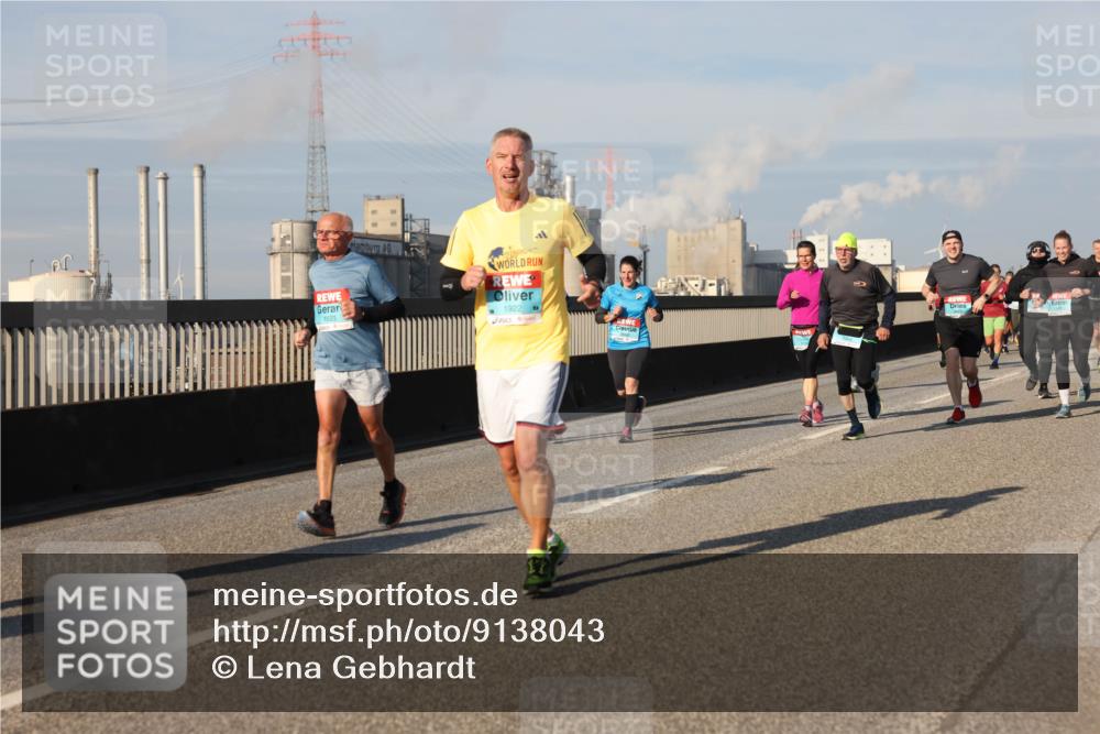 03.10.2025 - Köhlbrandbrückenlauf Lena Gebhardt http://msf.ph/oto/9138043 03.10.2025 09:55:51 Position 2 1523, 1922 meine-sportfotos.de