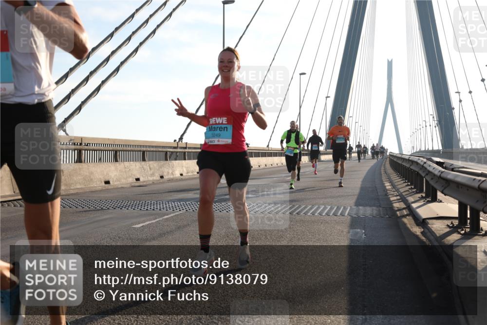03.10.2025 - Köhlbrandbrückenlauf Yannick Fuchs http://msf.ph/oto/9138079 03.10.2025 08:22:10 Position 2 3249 meine-sportfotos.de