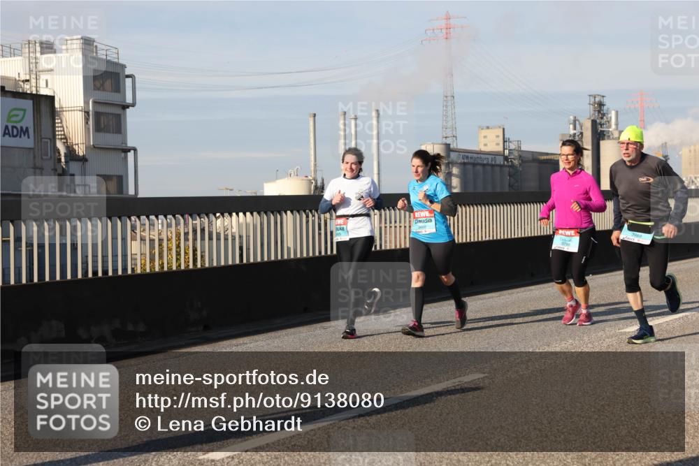 03.10.2025 - Köhlbrandbrückenlauf Lena Gebhardt http://msf.ph/oto/9138080 03.10.2025 09:55:53 Position 2 3666 meine-sportfotos.de