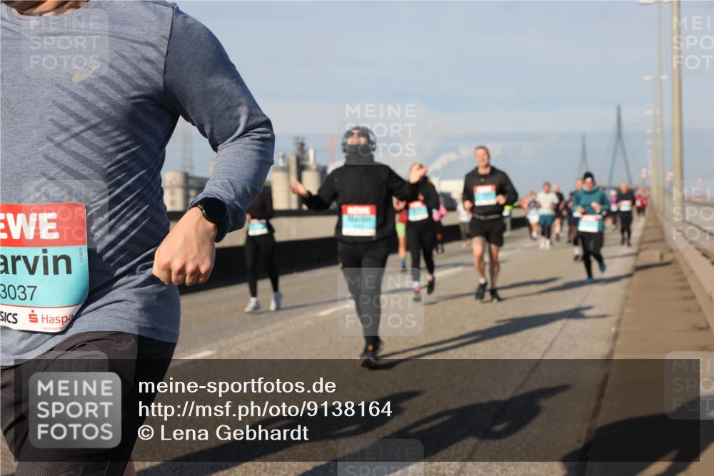 03.10.2025 - Köhlbrandbrückenlauf Lena Gebhardt http://msf.ph/oto/9138164 03.10.2025 09:55:56 Position 2 3037 meine-sportfotos.de