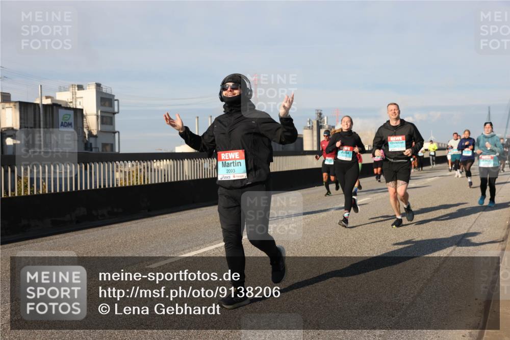 03.10.2025 - Köhlbrandbrückenlauf Lena Gebhardt http://msf.ph/oto/9138206 03.10.2025 09:55:57 Position 2 2093, 3473 meine-sportfotos.de