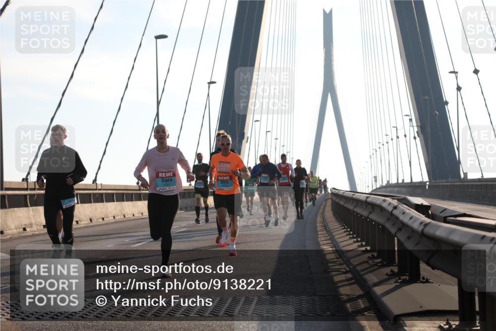 03.10.2025 - Köhlbrandbrückenlauf Yannick Fuchs http://msf.ph/oto/9138221 03.10.2025 08:22:23 Position 2 1251 meine-sportfotos.de