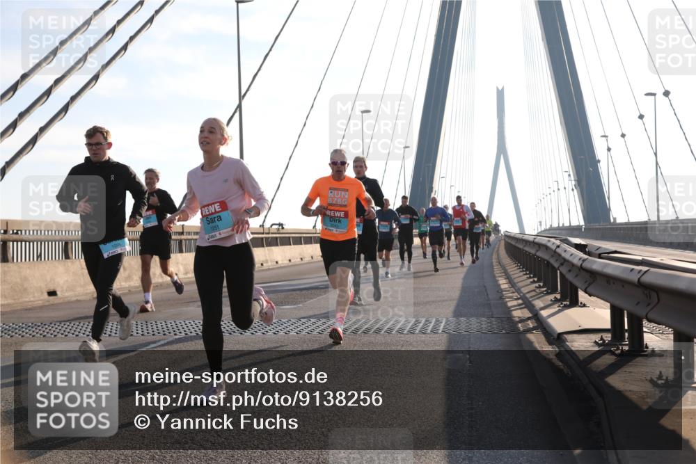 03.10.2025 - Köhlbrandbrückenlauf Yannick Fuchs http://msf.ph/oto/9138256 03.10.2025 08:22:25 Position 2 1251, 3043 meine-sportfotos.de
