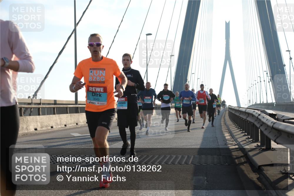 03.10.2025 - Köhlbrandbrückenlauf Yannick Fuchs http://msf.ph/oto/9138262 03.10.2025 08:22:25 Position 2 3043, 3136 meine-sportfotos.de