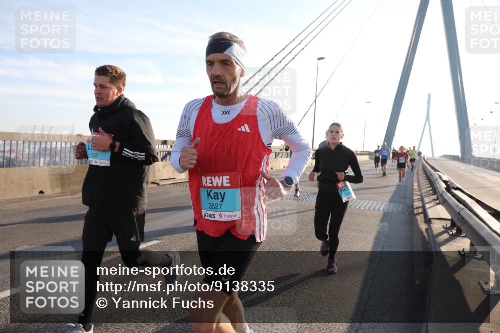 03.10.2025 - Köhlbrandbrückenlauf Yannick Fuchs http://msf.ph/oto/9138335 03.10.2025 08:22:31 Position 2 1122, 3527 meine-sportfotos.de