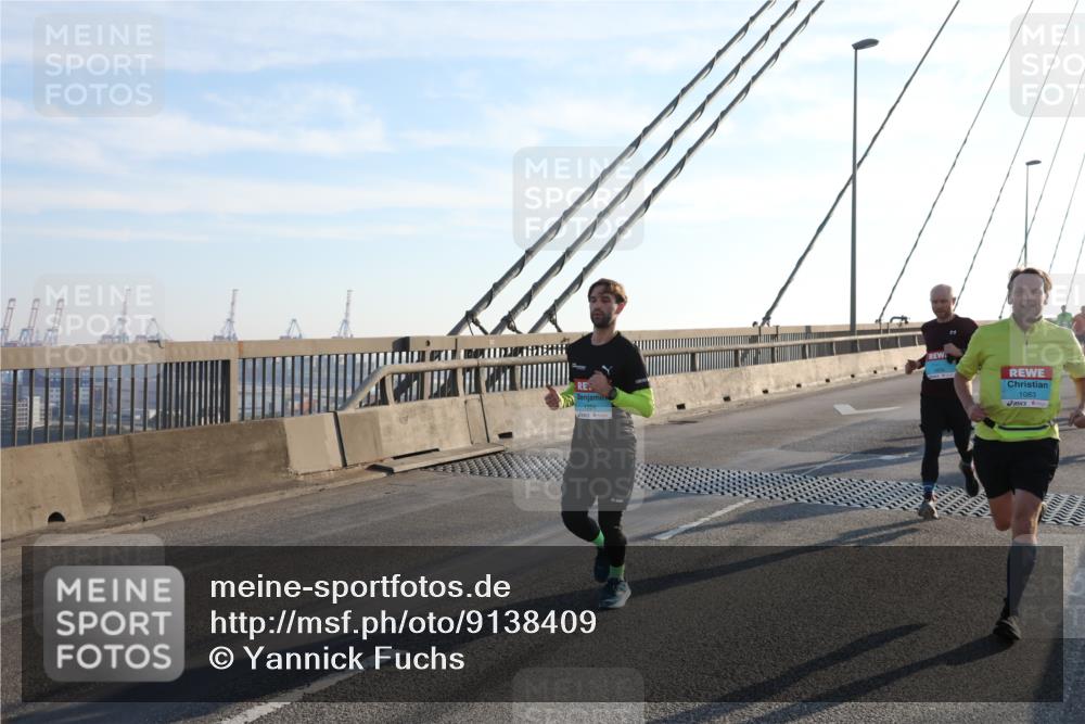 03.10.2025 - Köhlbrandbrückenlauf Yannick Fuchs http://msf.ph/oto/9138409 03.10.2025 08:22:36 Position 2 1224, 1083 meine-sportfotos.de
