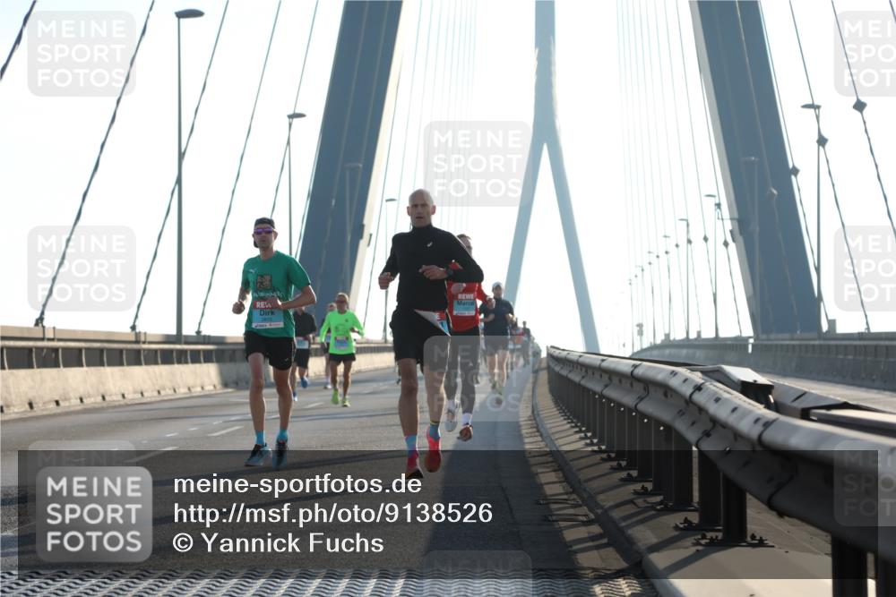 03.10.2025 - Köhlbrandbrückenlauf Yannick Fuchs http://msf.ph/oto/9138526 03.10.2025 08:22:49 Position 2  meine-sportfotos.de