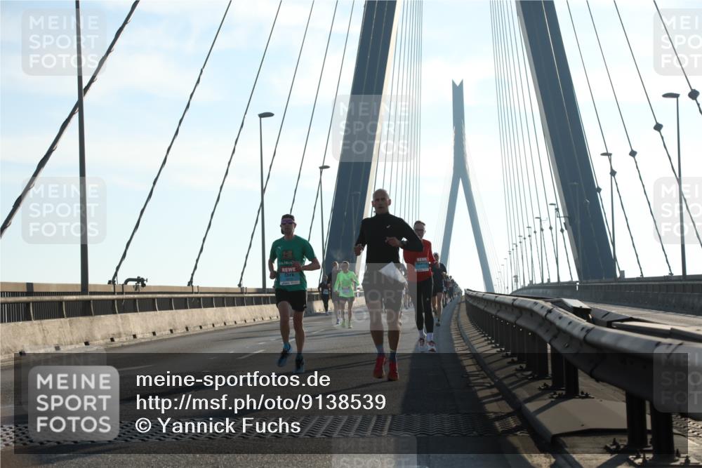 03.10.2025 - Köhlbrandbrückenlauf Yannick Fuchs http://msf.ph/oto/9138539 03.10.2025 08:22:50 Position 2  meine-sportfotos.de