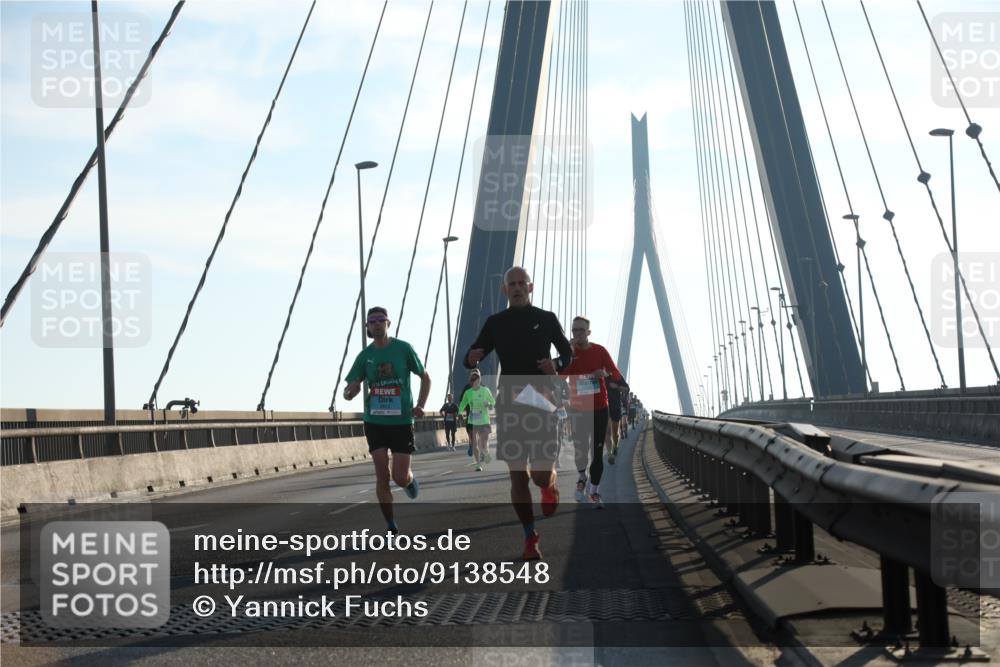 03.10.2025 - Köhlbrandbrückenlauf Yannick Fuchs http://msf.ph/oto/9138548 03.10.2025 08:22:50 Position 2  meine-sportfotos.de