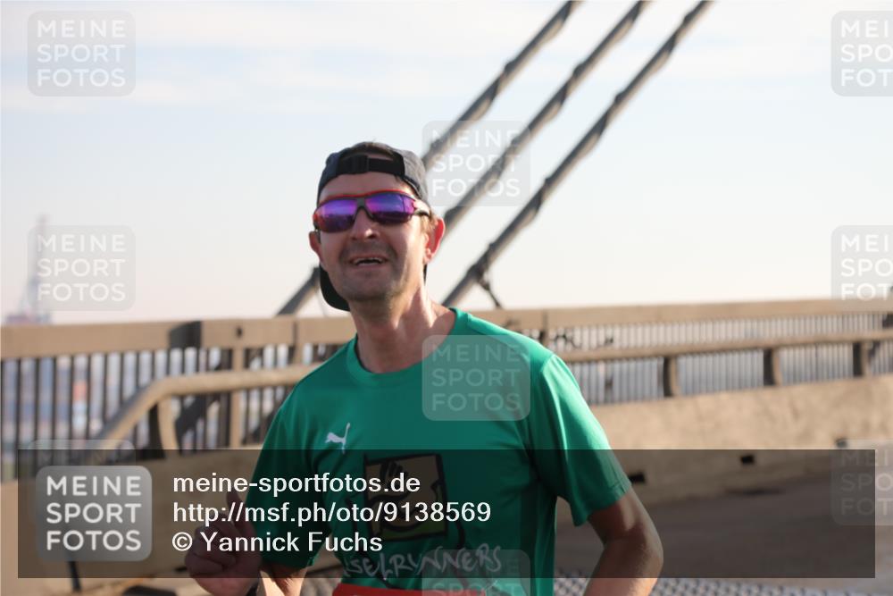 03.10.2025 - Köhlbrandbrückenlauf Yannick Fuchs http://msf.ph/oto/9138569 03.10.2025 08:22:53 Position 2  meine-sportfotos.de
