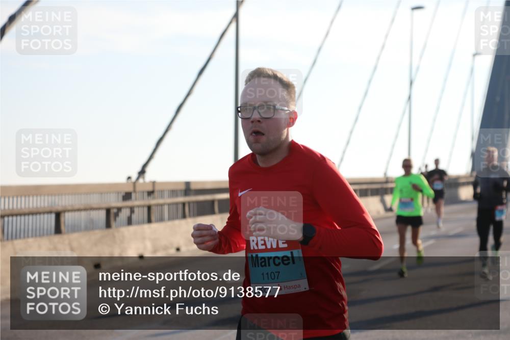 03.10.2025 - Köhlbrandbrückenlauf Yannick Fuchs http://msf.ph/oto/9138577 03.10.2025 08:22:54 Position 2 1107 meine-sportfotos.de