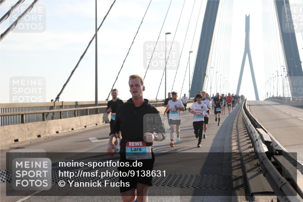 03.10.2025 - Köhlbrandbrückenlauf Yannick Fuchs http://msf.ph/oto/9138631 03.10.2025 08:22:59 Position 2 1067 meine-sportfotos.de