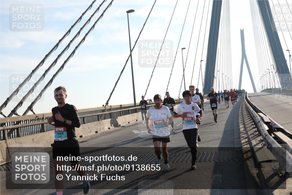 03.10.2025 - Köhlbrandbrückenlauf Yannick Fuchs http://msf.ph/oto/9138655 03.10.2025 08:23:01 Position 2 1068, 2, 1112 meine-sportfotos.de