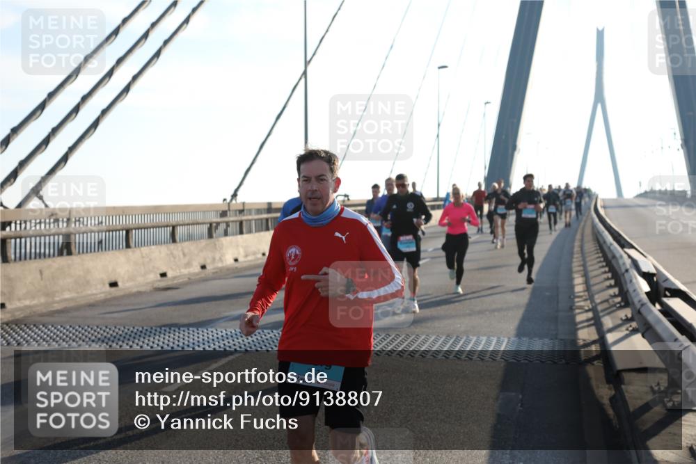 03.10.2025 - Köhlbrandbrückenlauf Yannick Fuchs http://msf.ph/oto/9138807 03.10.2025 08:23:11 Position 2 3525 meine-sportfotos.de